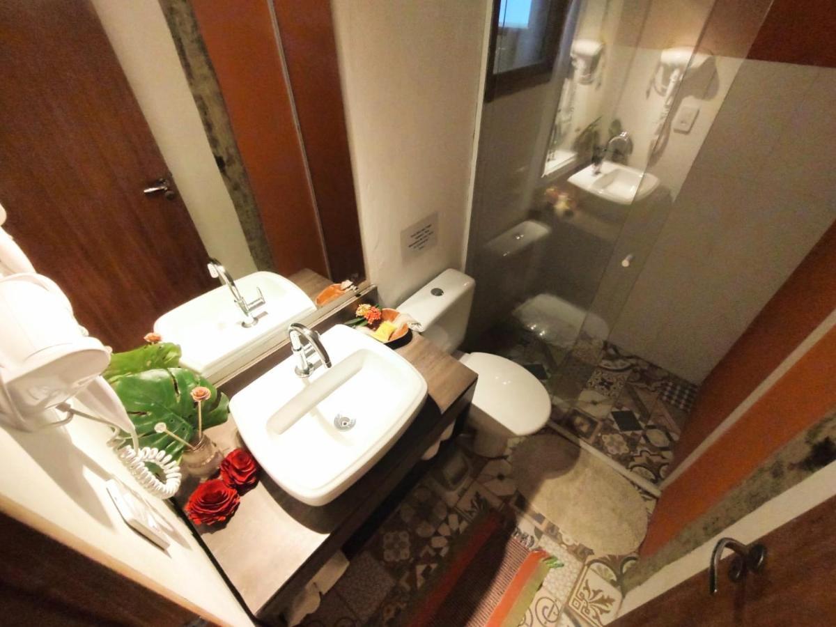 Chale De Charme Mandomai - Suites Com Cozinha Compacta, Suites Com Cooktop E Chale Com Cozinha 伊利亚贝拉 外观 照片